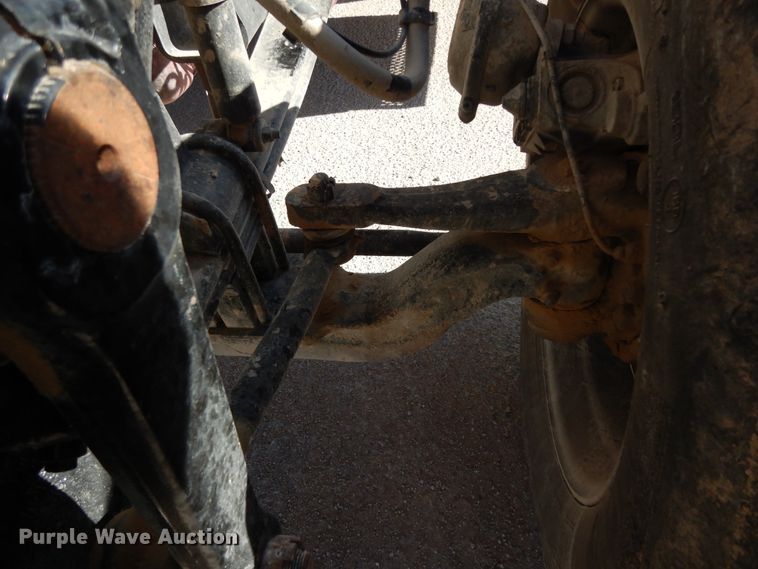 image for item DI8540 2012 Peterbilt 388  semi truck