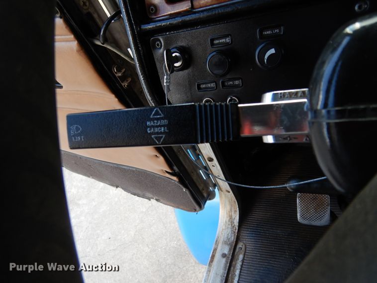 image for item DJ7442 2004 Peterbilt 378  semi truck