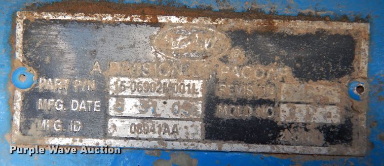 image for item DJ7442 2004 Peterbilt 378  semi truck