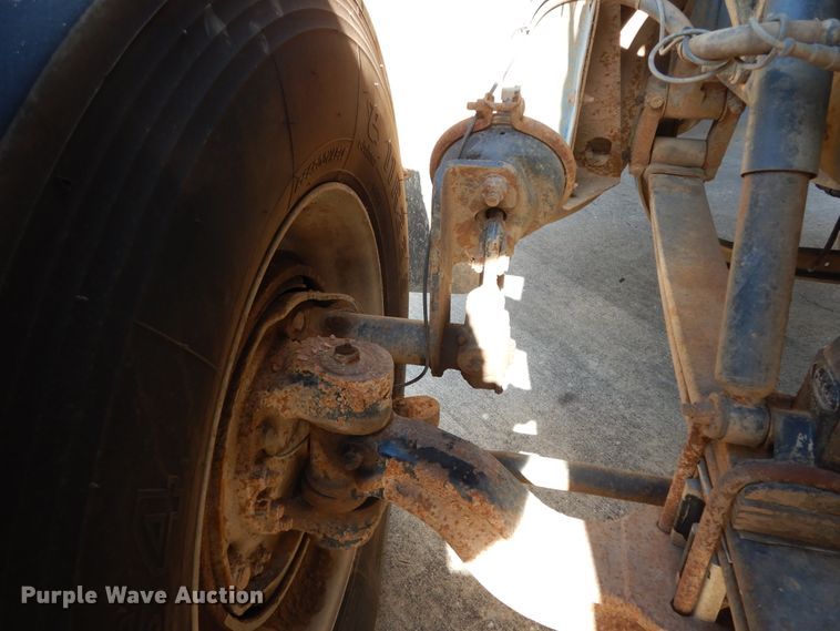 image for item DJ7442 2004 Peterbilt 378  semi truck