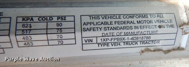 image for item DJ7442 2004 Peterbilt 378  semi truck