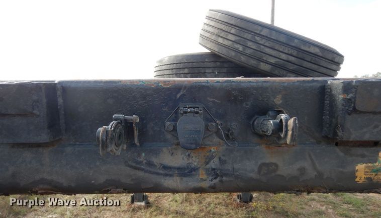 image for item DJ7443 1993 Utility Trailer  flatbed trailer