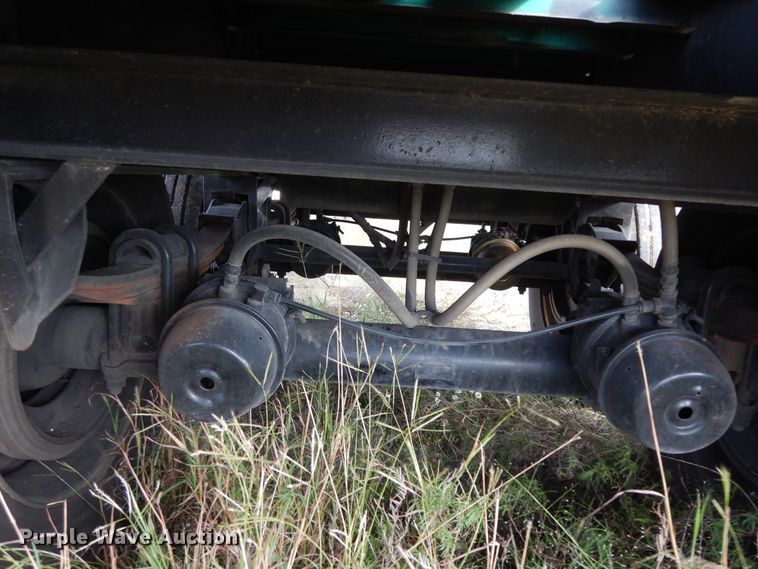 image for item DJ7443 1993 Utility Trailer  flatbed trailer