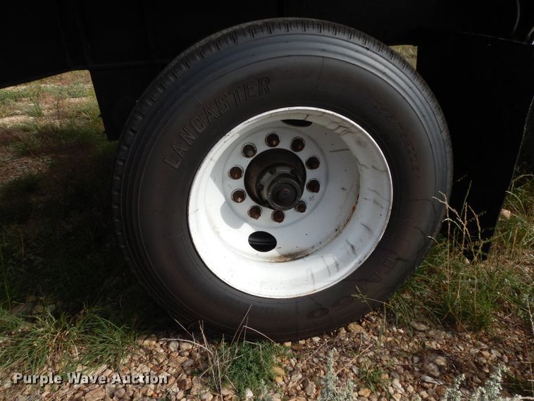 image for item DJ7444 1985 Lufkin FL-75 AR  flatbed trailer