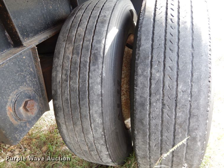 image for item DJ7444 1985 Lufkin FL-75 AR  flatbed trailer