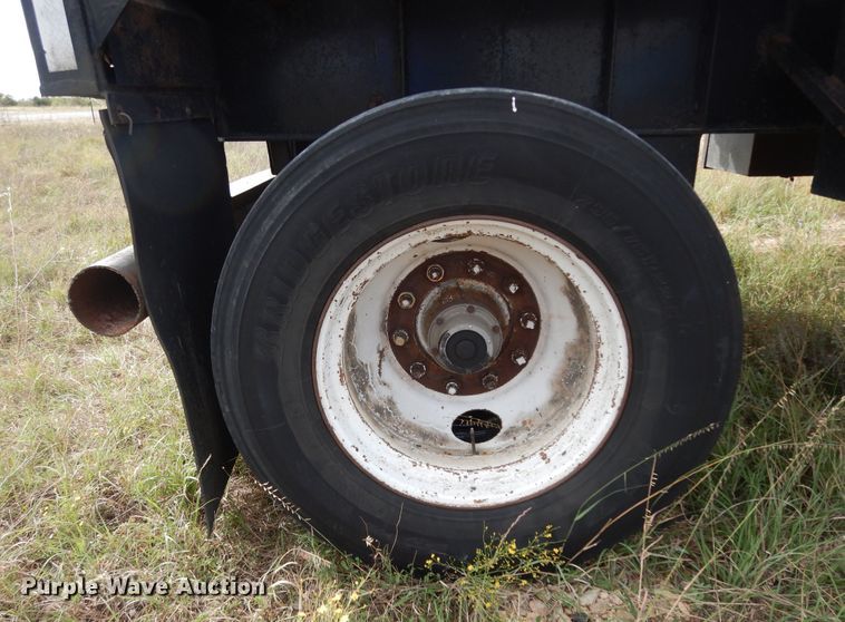 image for item DJ7444 1985 Lufkin FL-75 AR  flatbed trailer