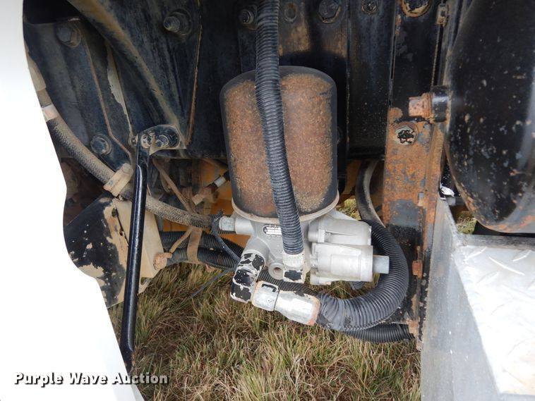 image for item DJ7470 1996 Peterbilt 378  semi truck