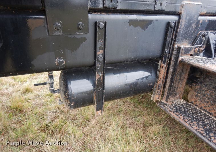 image for item DJ7470 1996 Peterbilt 378  semi truck