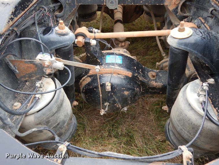 image for item DJ7470 1996 Peterbilt 378  semi truck