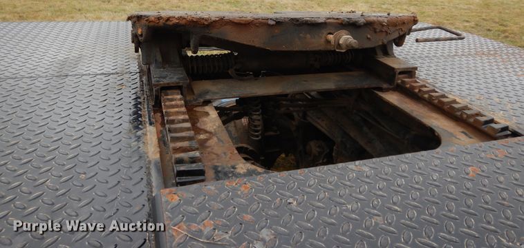 image for item DJ7470 1996 Peterbilt 378  semi truck