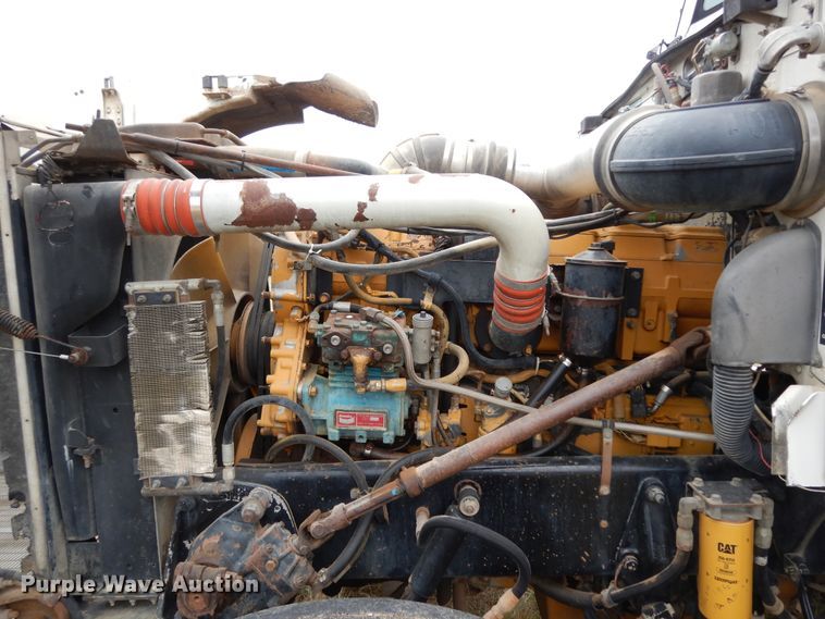 image for item DJ7470 1996 Peterbilt 378  semi truck