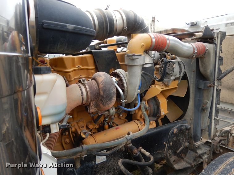 image for item DJ7470 1996 Peterbilt 378  semi truck