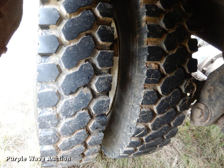 image for item DJ7470 1996 Peterbilt 378  semi truck