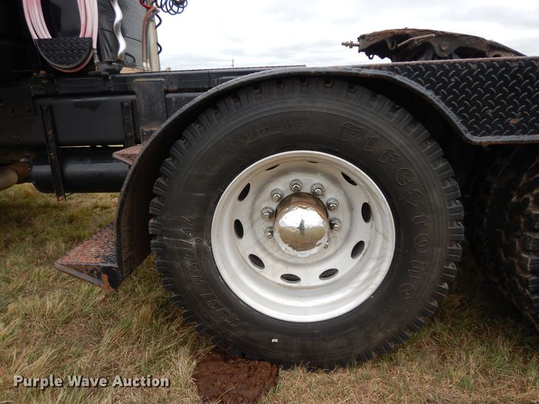 image for item DJ7470 1996 Peterbilt 378  semi truck