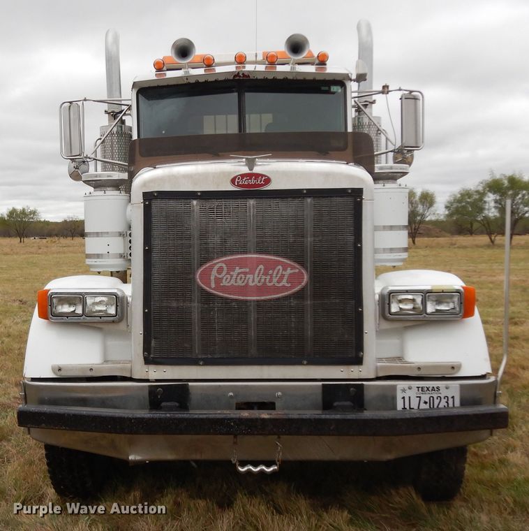 image for item DJ7471 2000 Peterbilt 378  semi truck