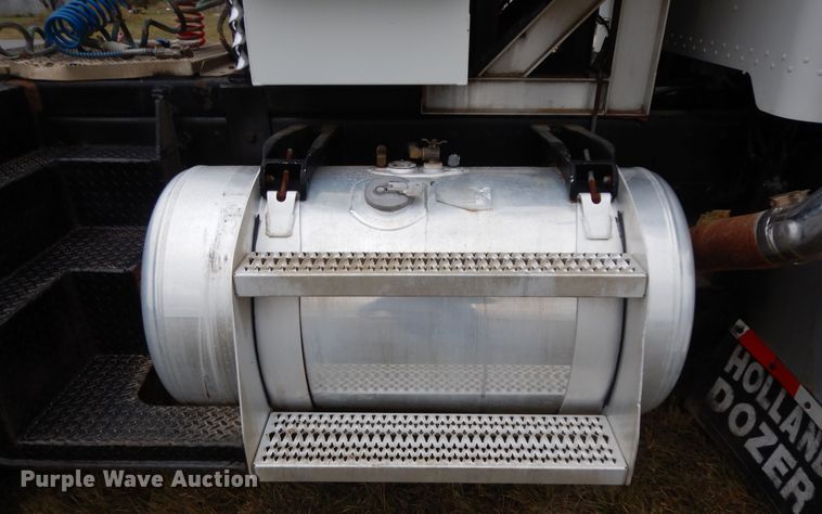 image for item DJ7471 2000 Peterbilt 378  semi truck