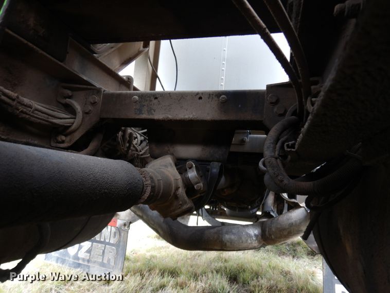 image for item DJ7471 2000 Peterbilt 378  semi truck