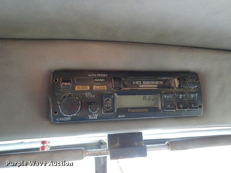 image for item DJ7471 2000 Peterbilt 378  semi truck