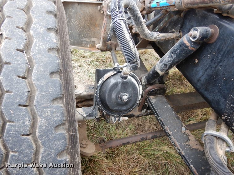 image for item DJ7471 2000 Peterbilt 378  semi truck