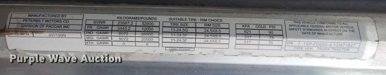 image for item DJ7471 2000 Peterbilt 378  semi truck