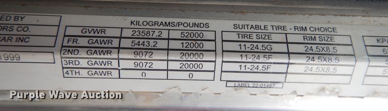 image for item DJ7471 2000 Peterbilt 378  semi truck