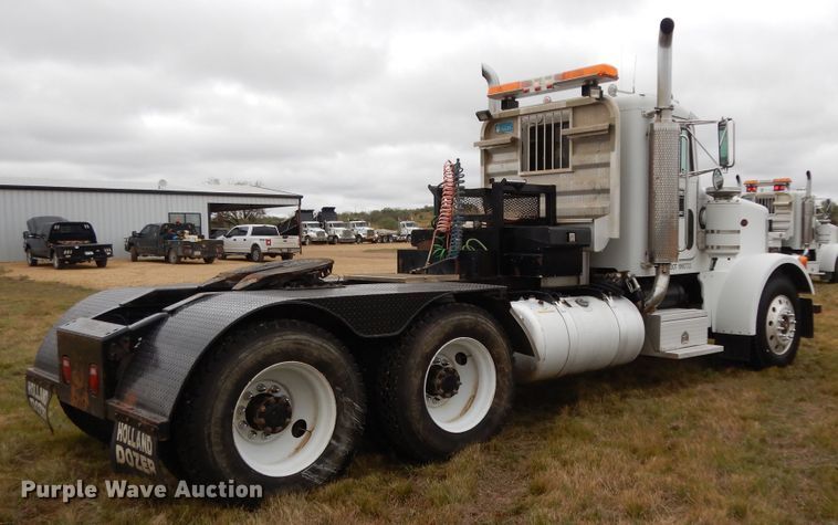 image for item DJ7472 1998 Peterbilt 378  semi truck