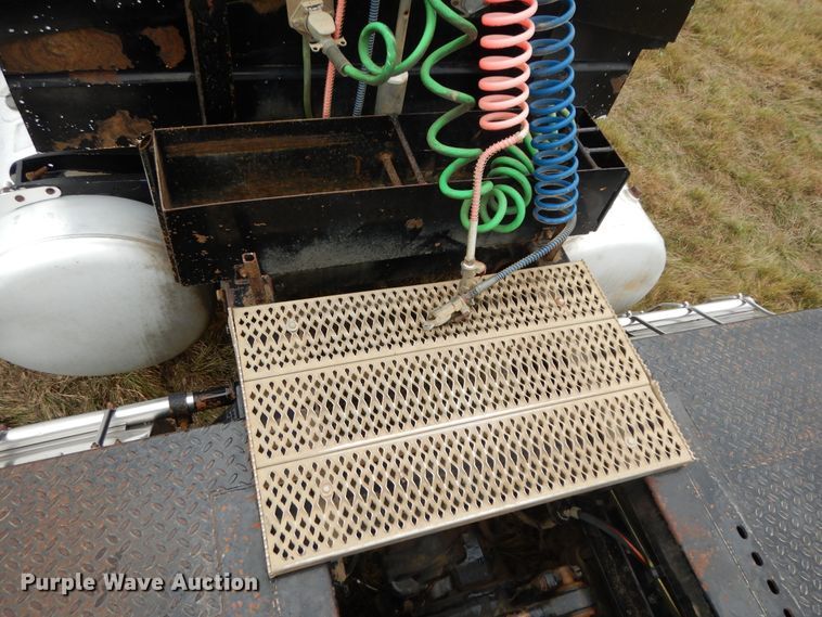 image for item DJ7472 1998 Peterbilt 378  semi truck