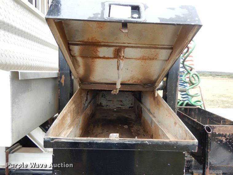 image for item DJ7472 1998 Peterbilt 378  semi truck