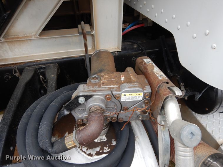 image for item DJ7472 1998 Peterbilt 378  semi truck