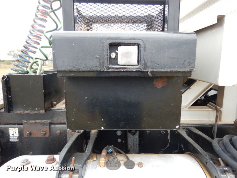 image for item DJ7472 1998 Peterbilt 378  semi truck