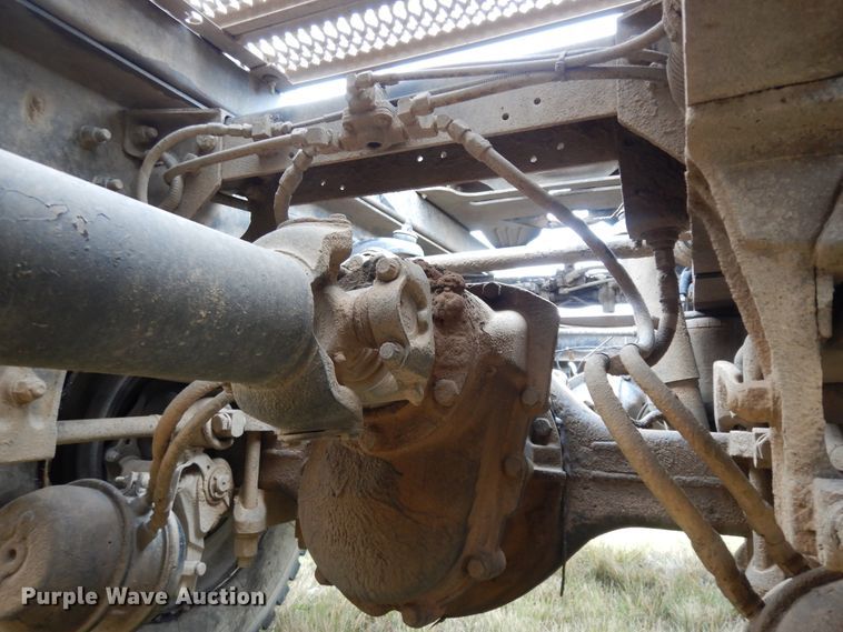 image for item DJ7472 1998 Peterbilt 378  semi truck