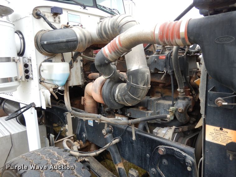 image for item DJ7472 1998 Peterbilt 378  semi truck