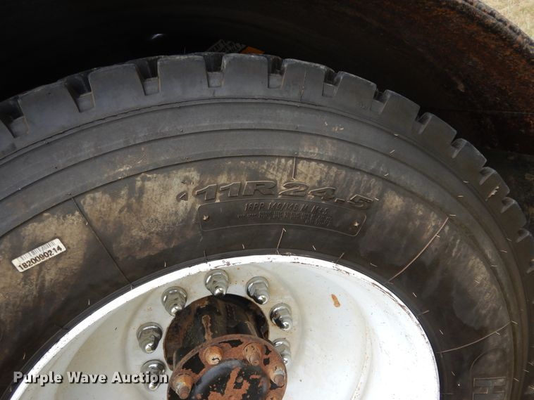 image for item DJ7472 1998 Peterbilt 378  semi truck