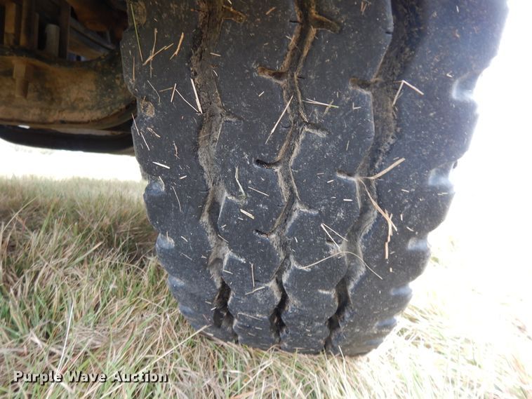 image for item DJ7472 1998 Peterbilt 378  semi truck