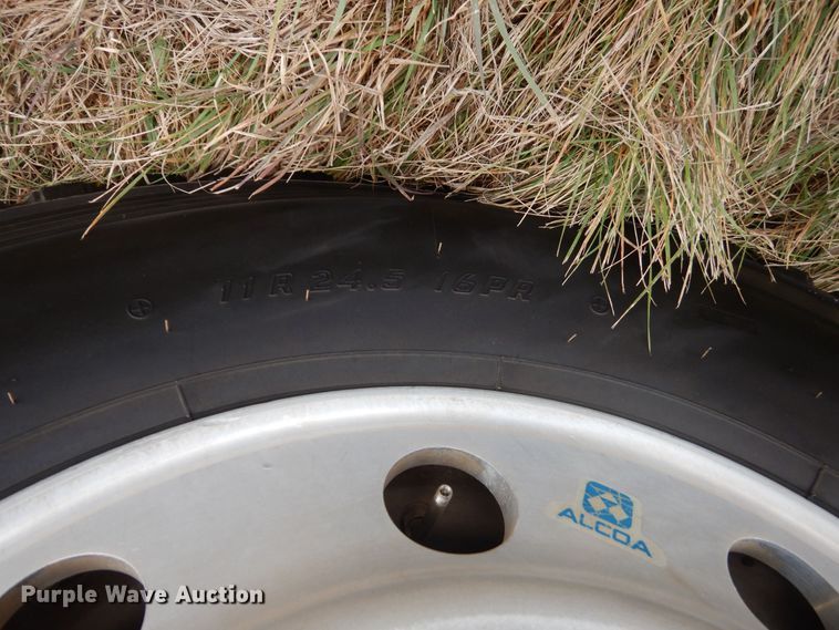 image for item DJ7472 1998 Peterbilt 378  semi truck