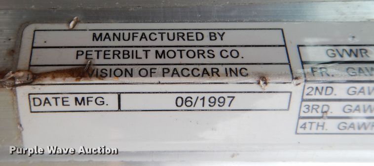 image for item DJ7472 1998 Peterbilt 378  semi truck