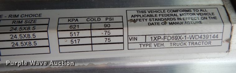 image for item DJ7472 1998 Peterbilt 378  semi truck