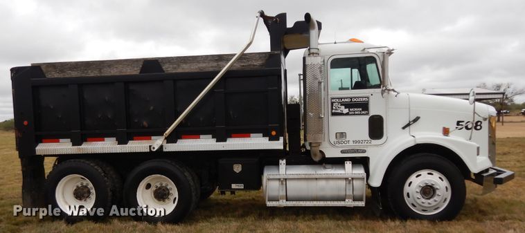 image for item DJ7473 1995 Freightliner FLD  dump truck