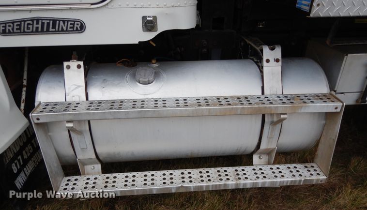 image for item DJ7473 1995 Freightliner FLD  dump truck