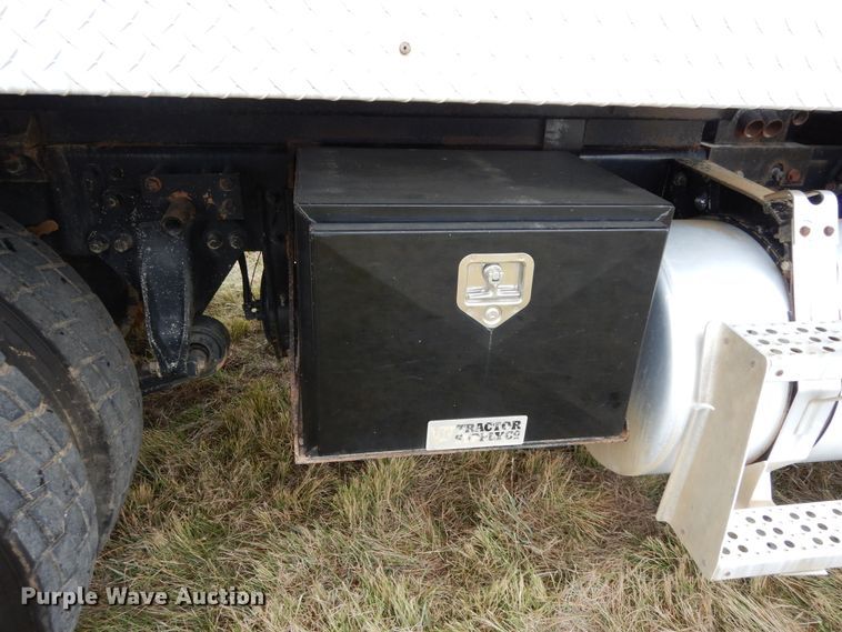 image for item DJ7473 1995 Freightliner FLD  dump truck