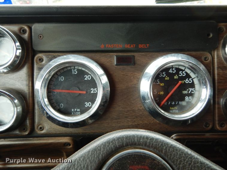 image for item DJ7473 1995 Freightliner FLD  dump truck