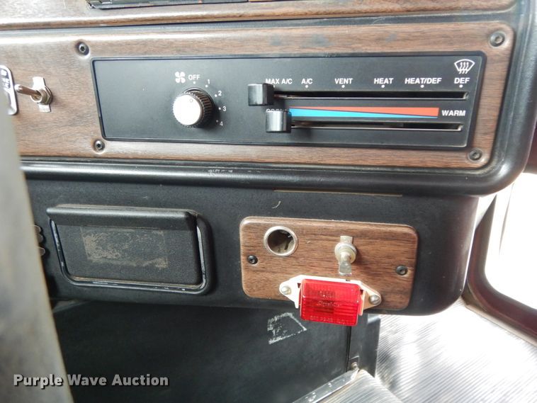 image for item DJ7473 1995 Freightliner FLD  dump truck