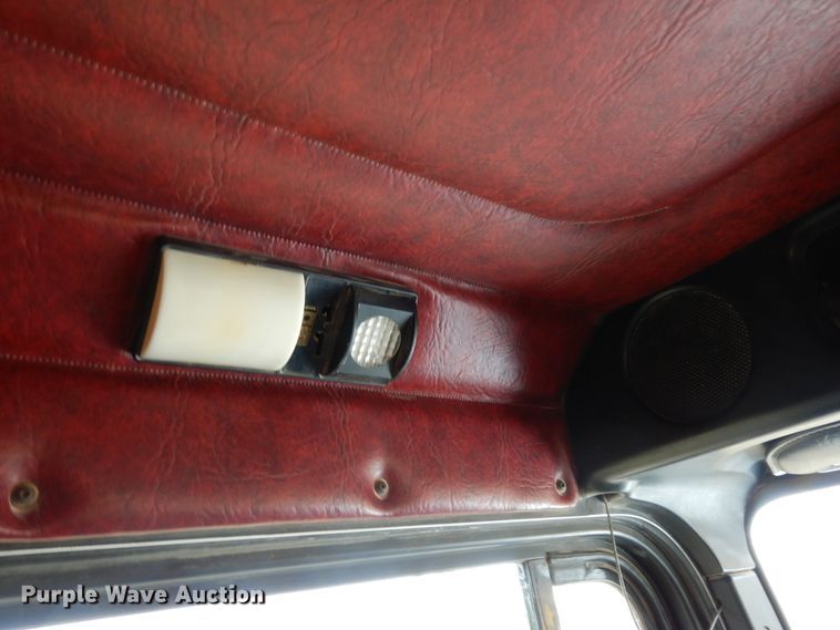 image for item DJ7473 1995 Freightliner FLD  dump truck