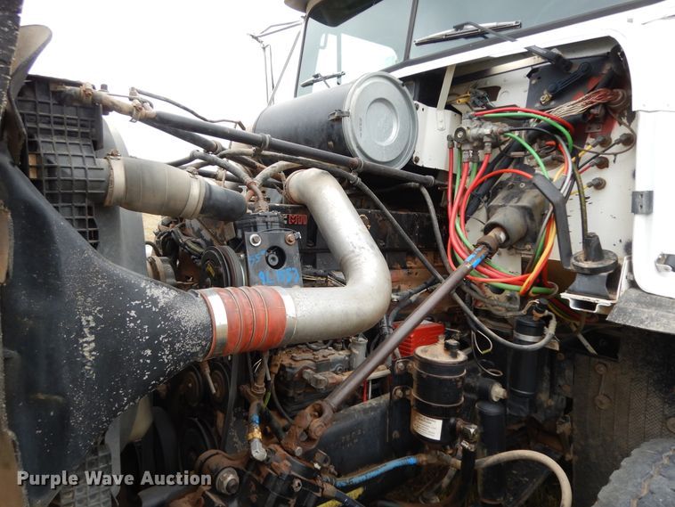 image for item DJ7473 1995 Freightliner FLD  dump truck