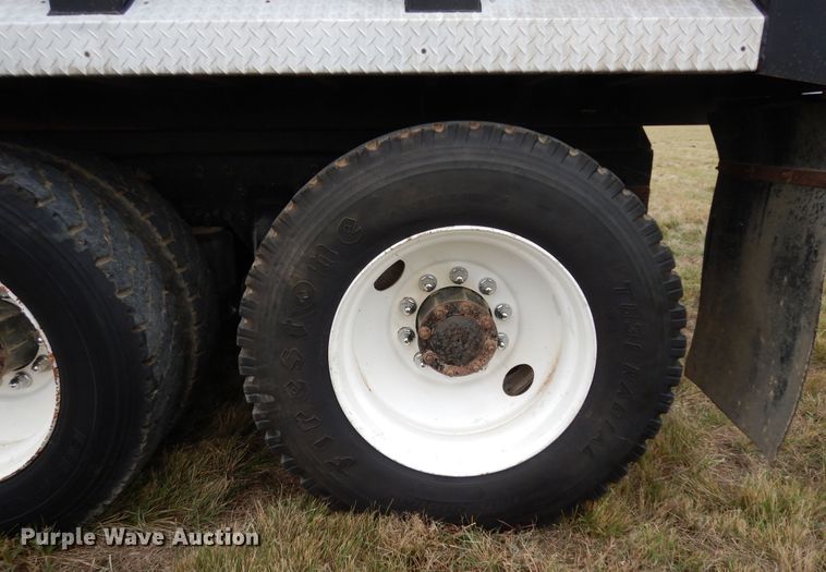 image for item DJ7473 1995 Freightliner FLD  dump truck