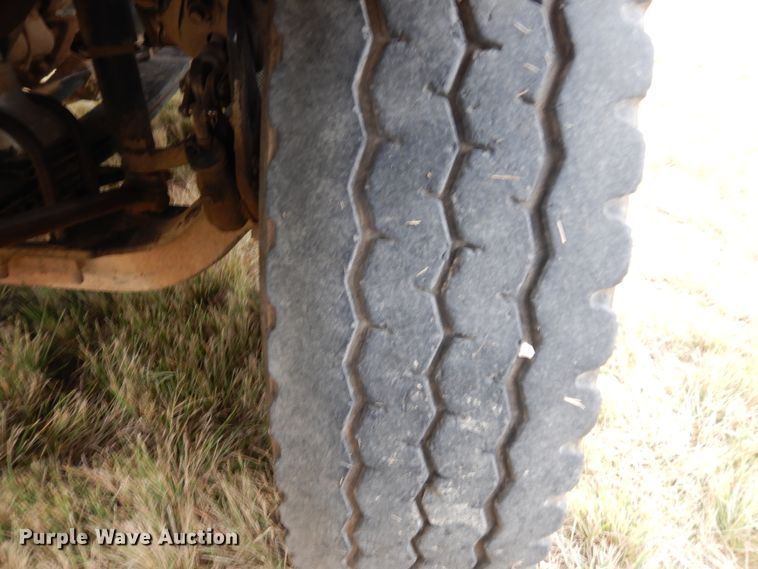 image for item DJ7473 1995 Freightliner FLD  dump truck