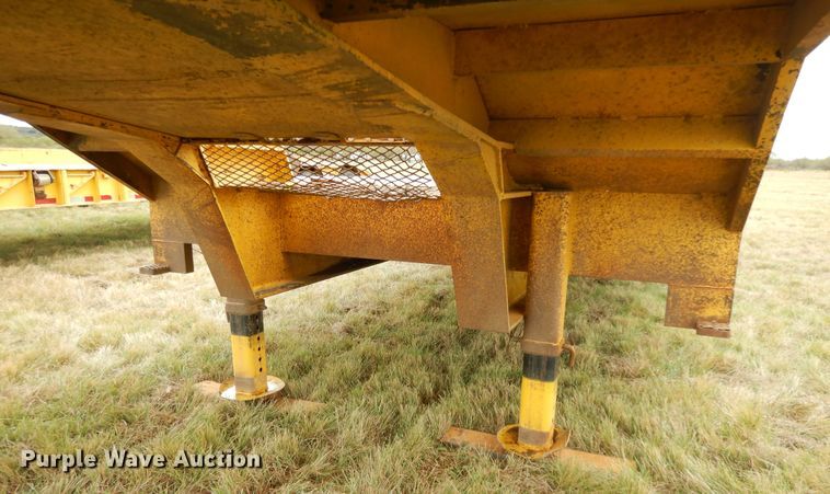 image for item DJ7475 1997 Atoka Welding & Fabrication LB  drop deck equipment trailer