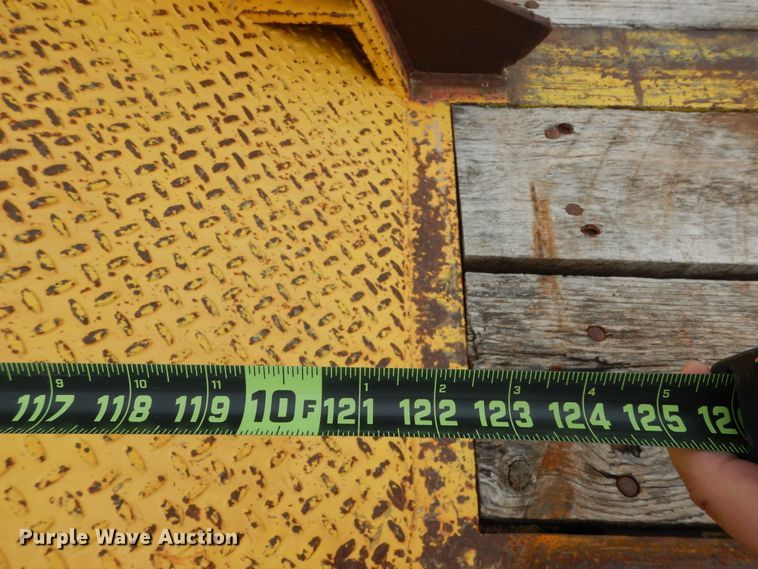 image for item DJ7475 1997 Atoka Welding & Fabrication LB  drop deck equipment trailer