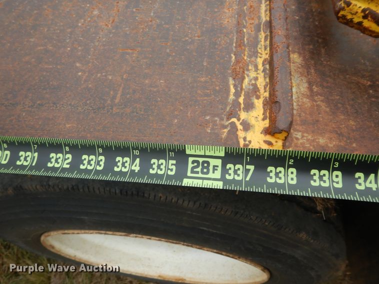 image for item DJ7475 1997 Atoka Welding & Fabrication LB  drop deck equipment trailer