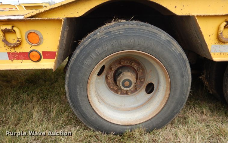 image for item DJ7475 1997 Atoka Welding & Fabrication LB  drop deck equipment trailer